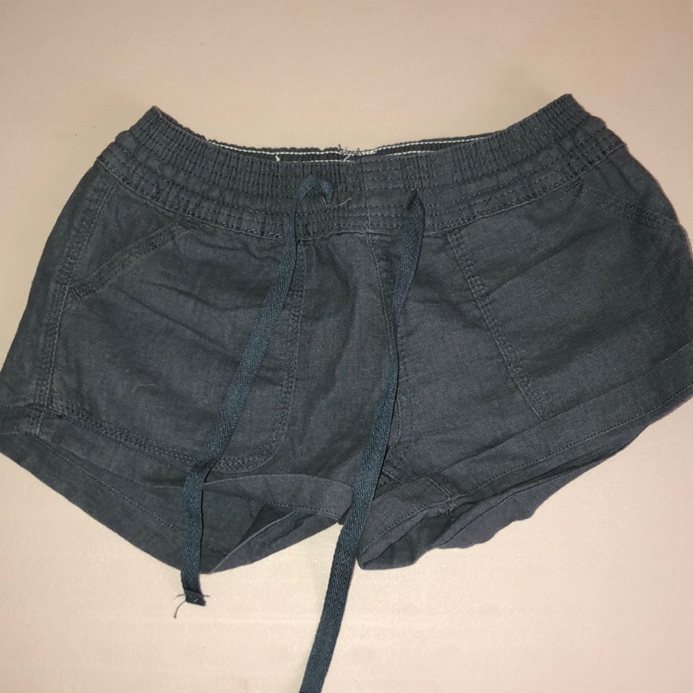 Grey shorts